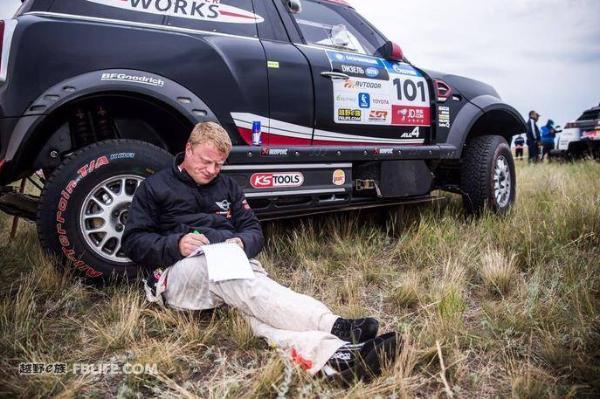 征服险阻彰显卓越品质 百路驰轮胎闪耀2017丝绸之路拉力赛