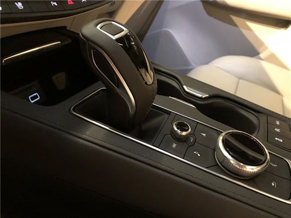 豪华紧凑型SUV 凯迪拉克XT4全球首发年内国产