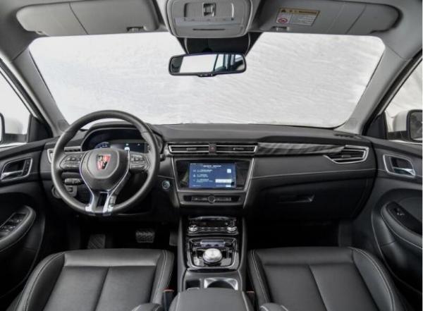 全新纯电动旅行车 荣威Ei5上市补贴后售13.38-14.38万