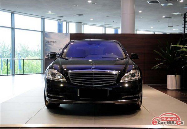 2018款进口奔驰S400四驱短轴新报价奔驰S400长轴两驱性能非凡