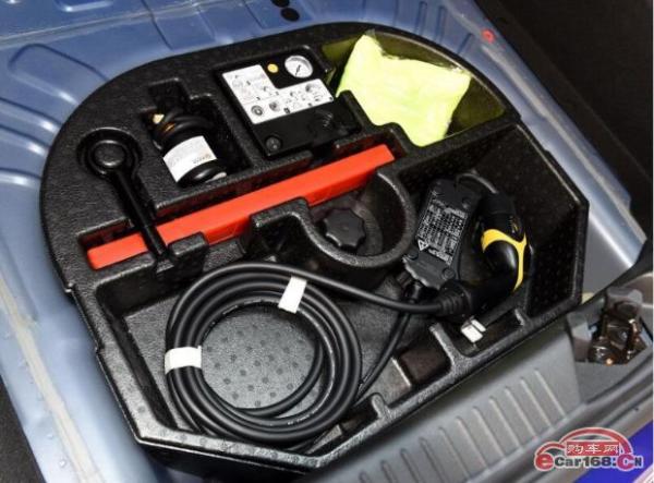 小型电动SUV 云度π3正式上市 补贴后售10.98-12.58万