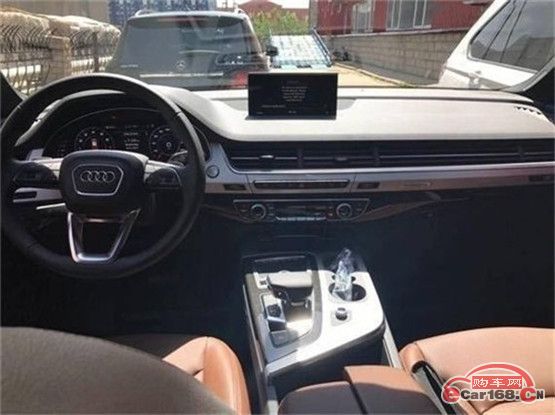 18款奥迪Q7七座SUV大气稳重豪华升级奥迪Q7高配越野颜色齐全