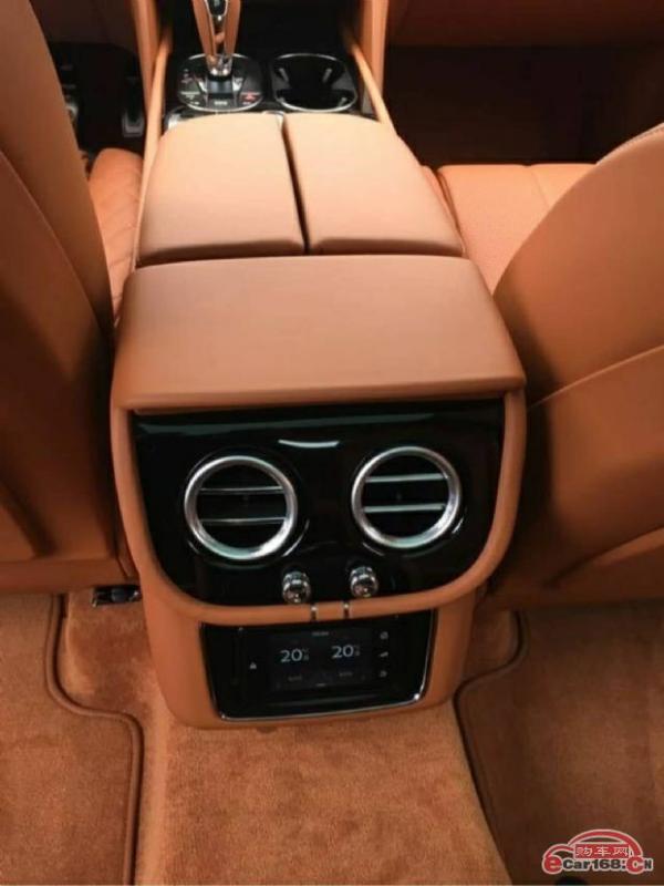 2018款宾利添越欧规全球顶尖SUV越野优惠宾利添越柴油多少钱