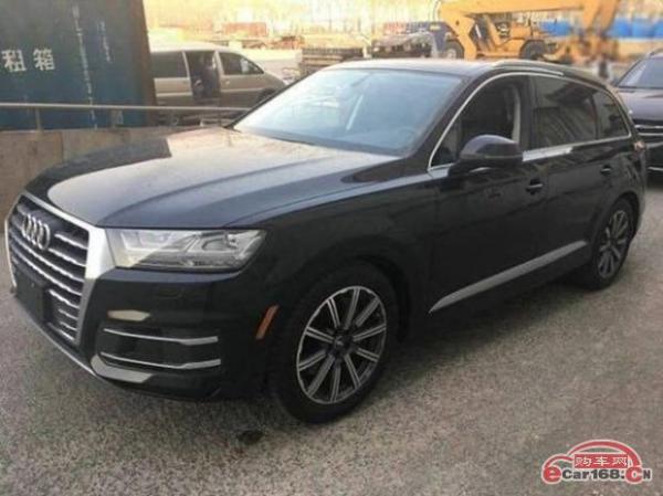 18款奥迪Q7更加注重内饰细节增豪华配置奥迪Q7简约沉稳座驾