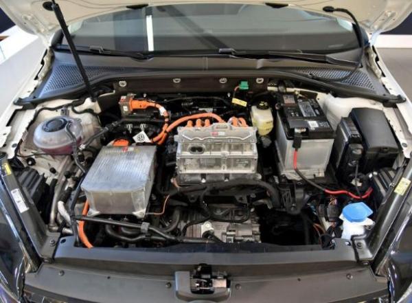 纯电动 进口大众e-Golf正式上市 售26.80万