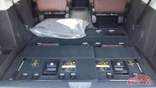 2018款丰田塞纳加版四驱七座商务车多少钱丰田塞纳配置齐全