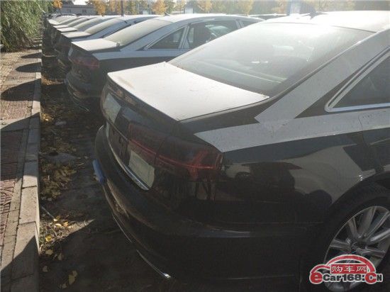 18款奥迪A6L最新报价现车优惠30周年版1.8T TFSI进取型多少钱