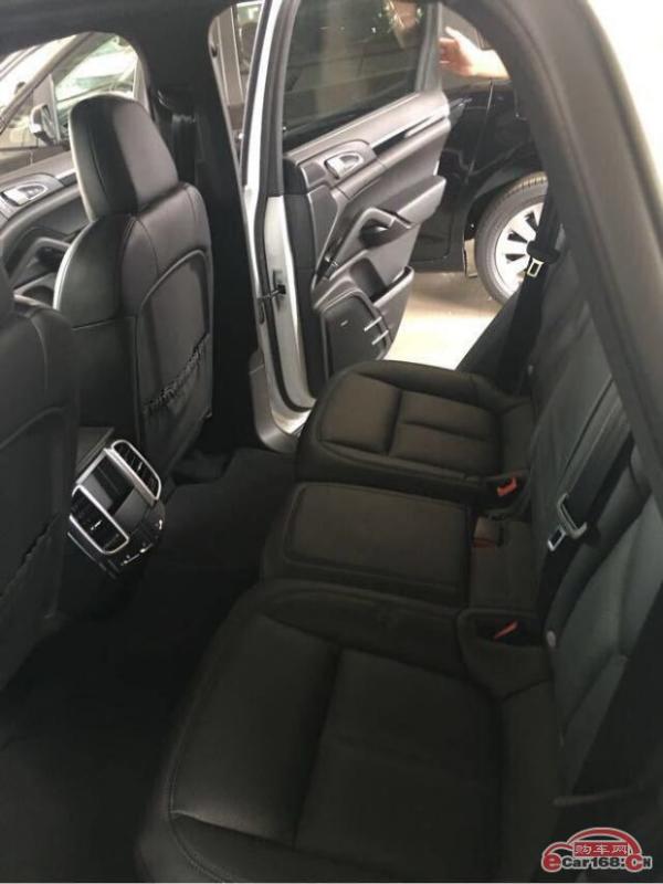 18款保时捷卡宴世界上速度最快越野车保时捷卡宴油混运动SUV