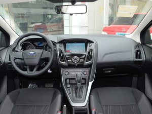 福克斯现金优惠高达3万元 现车颜色全