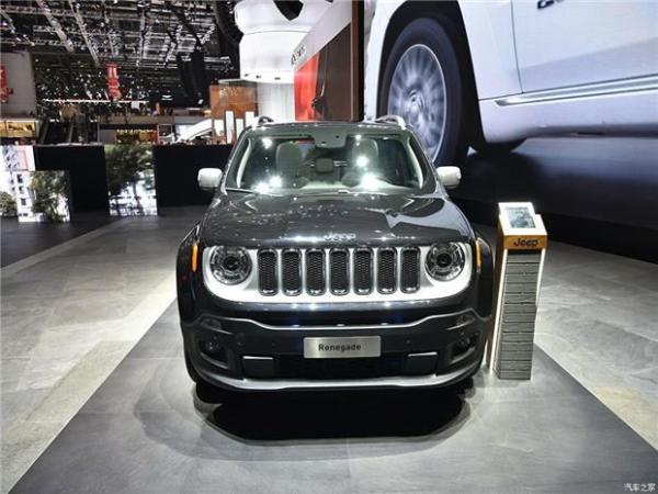 内饰调整外观不变 2018款Jeep自由侠亮相