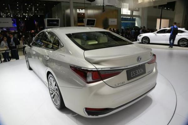 基于TNGA架构打造 全新一代雷克萨斯ES国内首发