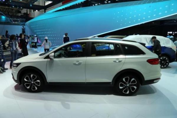 紧凑型旅行车 天津一汽骏派CX65实车图抢先看 4月25日发布