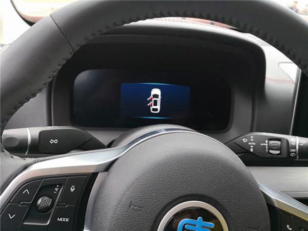 标配7座SUV/可旋转大屏 全新比亚迪唐内饰实车图片 即将上市