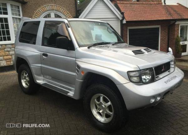 出厂就能跑达喀尔的车子不多 三菱帕杰罗EVO的历史