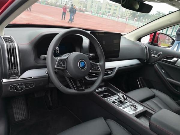 标配7座SUV/可旋转大屏 全新比亚迪唐内饰实车图片 即将上市