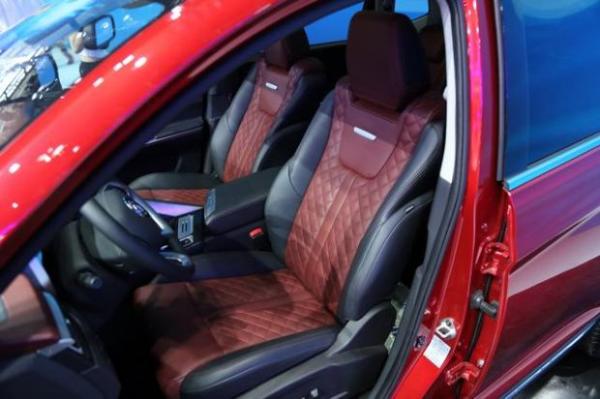 全新高端紧凑型SUV 东风风行T5实车抢先看 4月25日发布