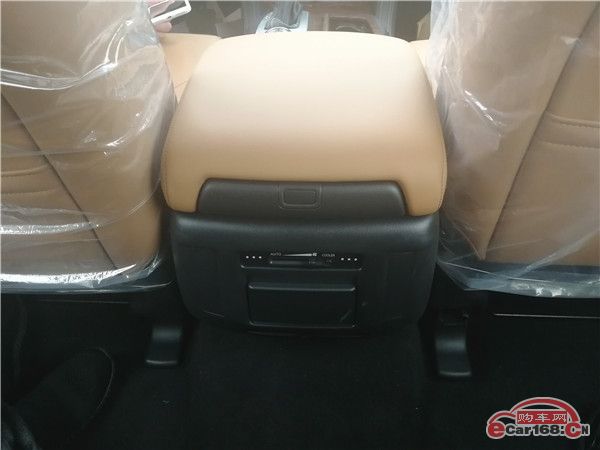 2018款日产途乐Y62七座SUV首付多少钱日产途乐现车特价优惠中