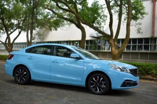 海马全新一代福美来内饰发布 4月25日亮相