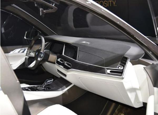 全新旗舰SUV 宝马X7概念车国内首发 量产版年内亮相