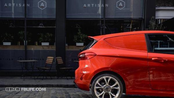 合理运用两厢车优势 福特嘉年华货运版亮相