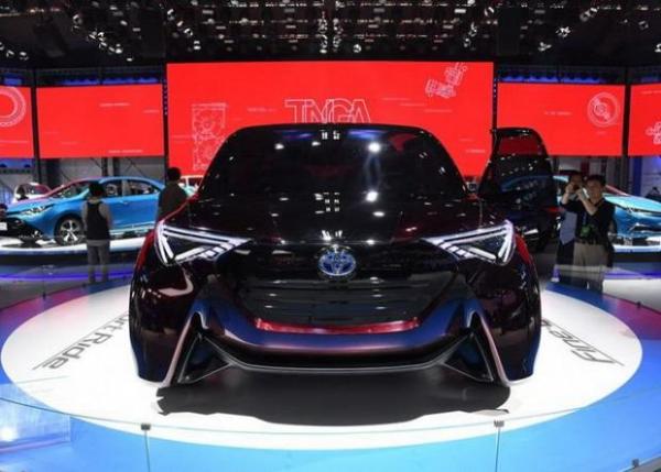 续航达1000km 丰田Fine-Comfort Ride概念车亮相