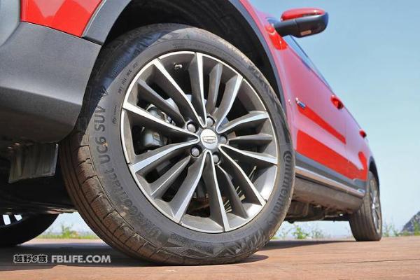 越优秀 越努力 试驾2018款吉利博越1.8T两驱智尊型