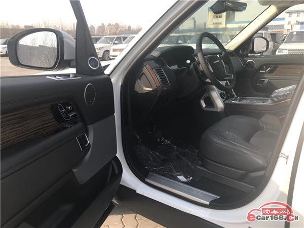 18款路虎揽胜行政美规配置全路虎揽胜行政中东版汽油多少钱