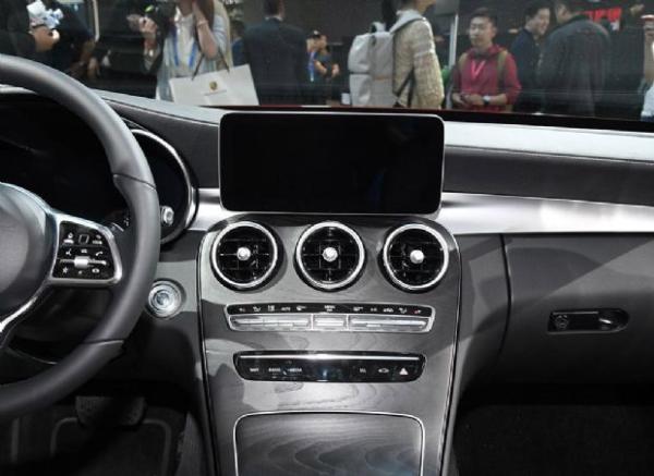 与海外版一致 新款国产奔驰C级长轴距版发布