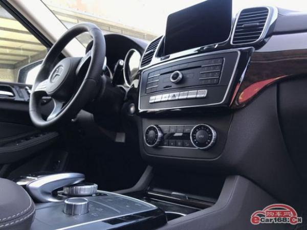 2018款奔驰GLS450美规版颜色齐包上牌奔驰GLS450加版多少钱