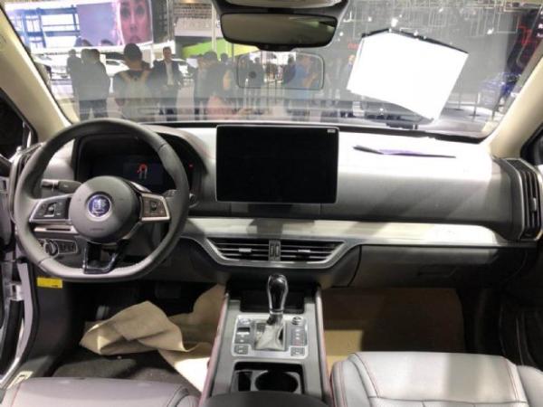 标配7座SUV 比亚迪唐汽油版预售15-18万元