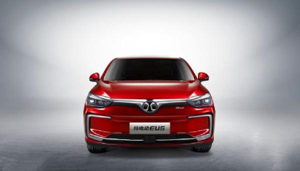 造型时尚 北汽新能源EU5官图发布4月25日亮相