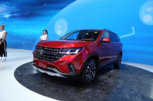 全新高端紧凑型SUV 东风风行T5实车抢先看 4月25日发布