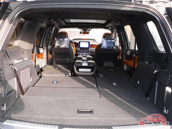 18林肯领航员配置解析墨版多少钱林肯领航员进口车型报价优惠