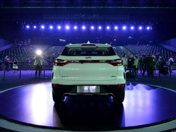 智能电动SUV 威马EX5将4月20日上市 续航450km