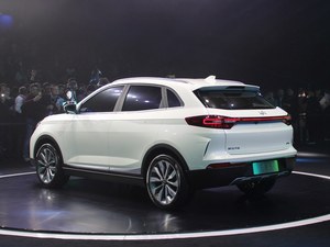 威马EX5今日上市 续航450km/配智能车窗