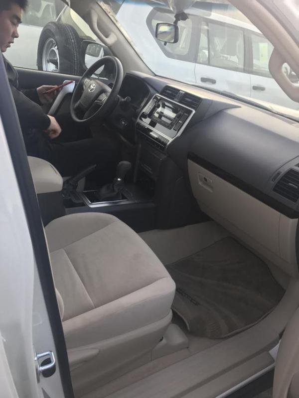 2018款丰田霸道2700中东版强性能SUV丰田霸道2700实至名归