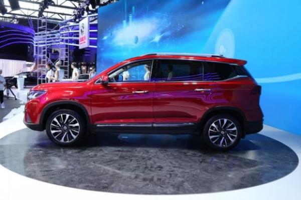 全新高端紧凑型SUV 东风风行T5实车抢先看 4月25日发布