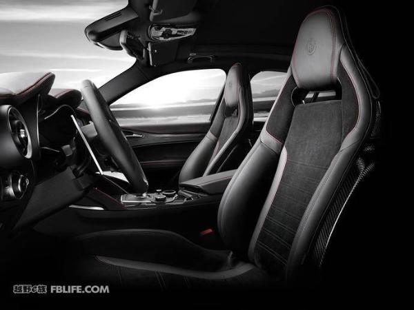 2018北京车展：阿尔法·罗密欧Stelvio四叶草版正式上市