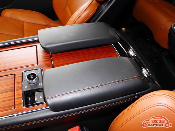 2018款林肯领航员全尺寸SUV大改款升级林肯领航员现车优惠中