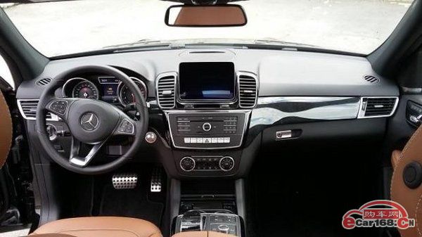 18款加版奔驰GLE400底盘升降空气悬挂奔驰GLE400性能比如何