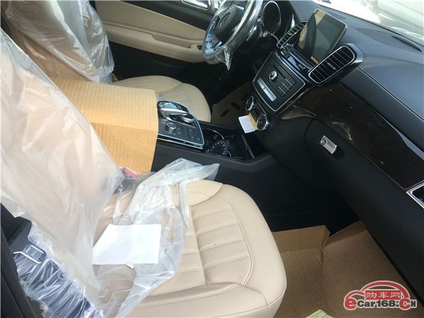 2018款奔驰GLS450美规加版全景双天窗奔驰GLS450美景尽收眼底