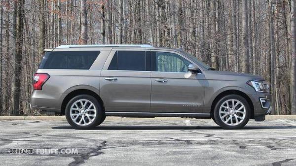 更轻更新更强 海外试驾2018款福特征服者Platinum Max