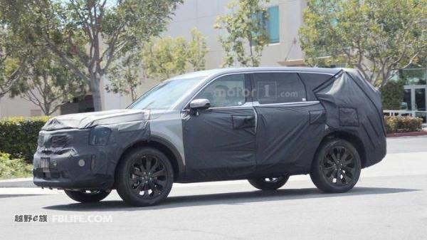 有望年底亮相 起亚Telluride路试谍照再度曝光