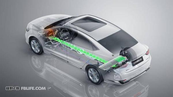 吉利博瑞GE正式上市 售价13.68-19.98万元