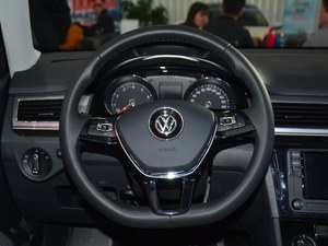 针尖对麦芒 看谁更受年轻消费者喜爱？