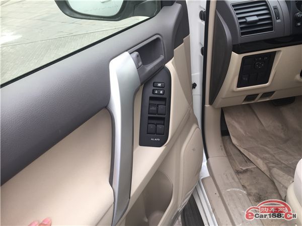 2018款丰田霸道4000中东丐版优惠丰田霸道4000改装性价比更高