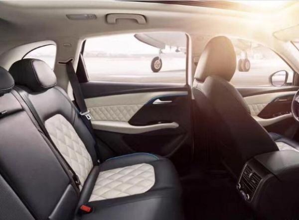 纯电动中型SUV 宝沃BXi7上市补贴后售价28.50-30.50万