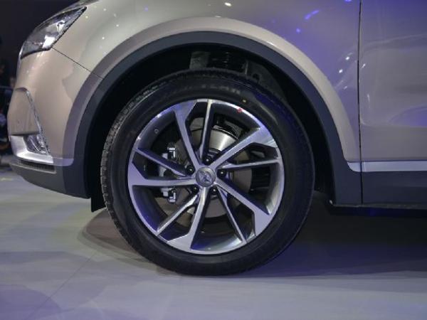 紧凑型轿跑SUV 宝沃BX6正式上市售18.28-19.98万