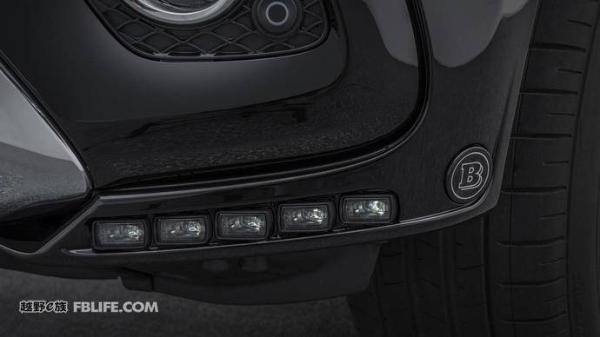 变化集中在外观内饰的升级上 巴博斯推出X-Class改装版