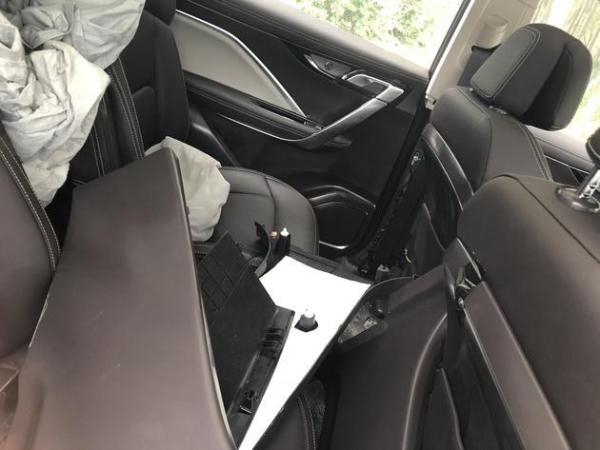 吉利全新MPV内饰图曝光 搭全液晶仪表盘